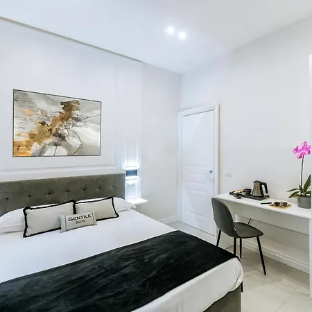 Gentile Decumani Naples