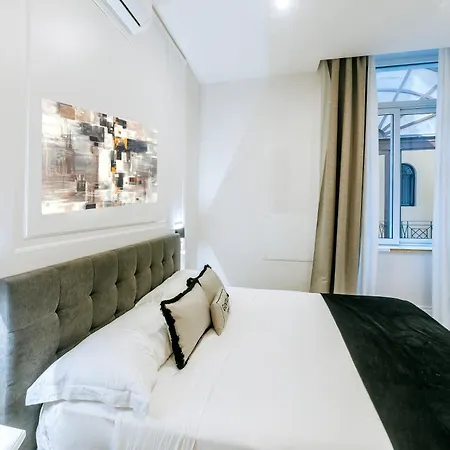 Gentile Decumani 4* Naples