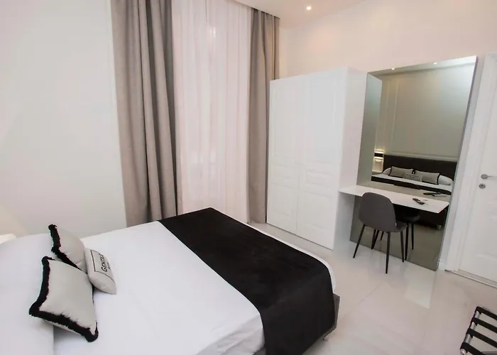 Gentile Decumani 4* Neapel