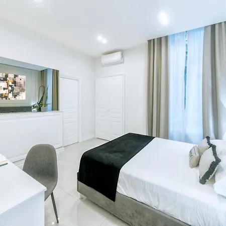 Gentile Decumani 4* Naples
