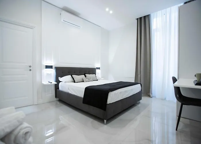 Gentile Decumani Konukevi Napoli